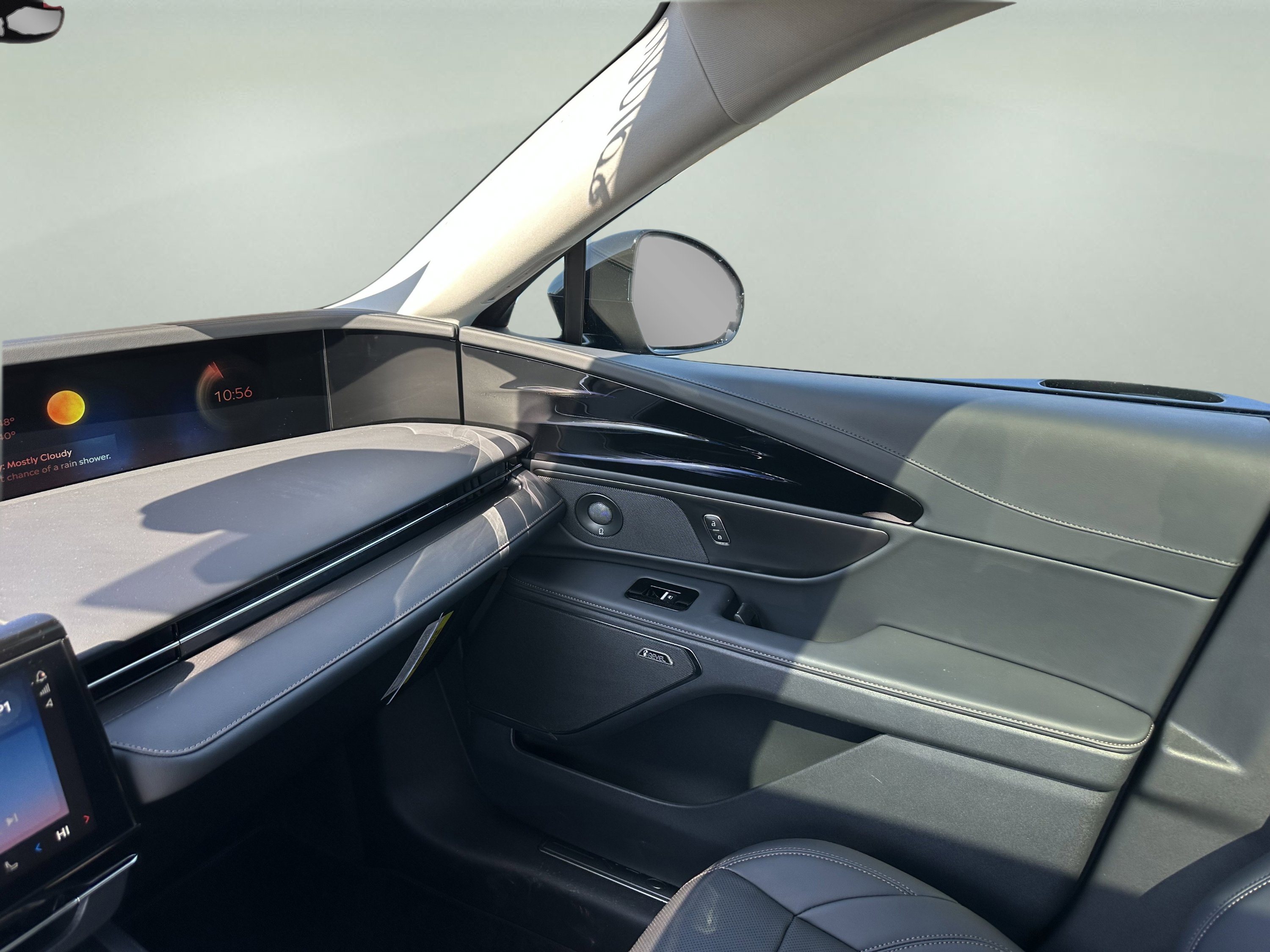 New 2026 Lincoln Nautilus Premier w/ Equipment Group 102A image 17