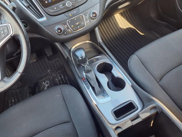 Used 2021 Chevrolet Malibu LT w/ Redline Edition image 11