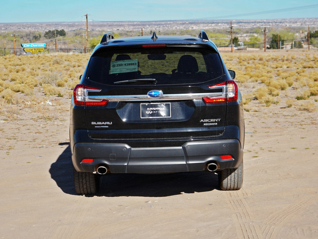Used 2023 Subaru Ascent Limited image 15
