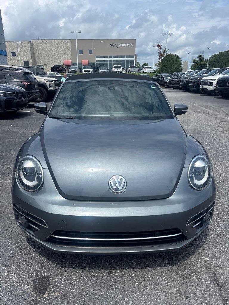 Used 2019 Volkswagen Beetle 2.0T SE FWD image 2