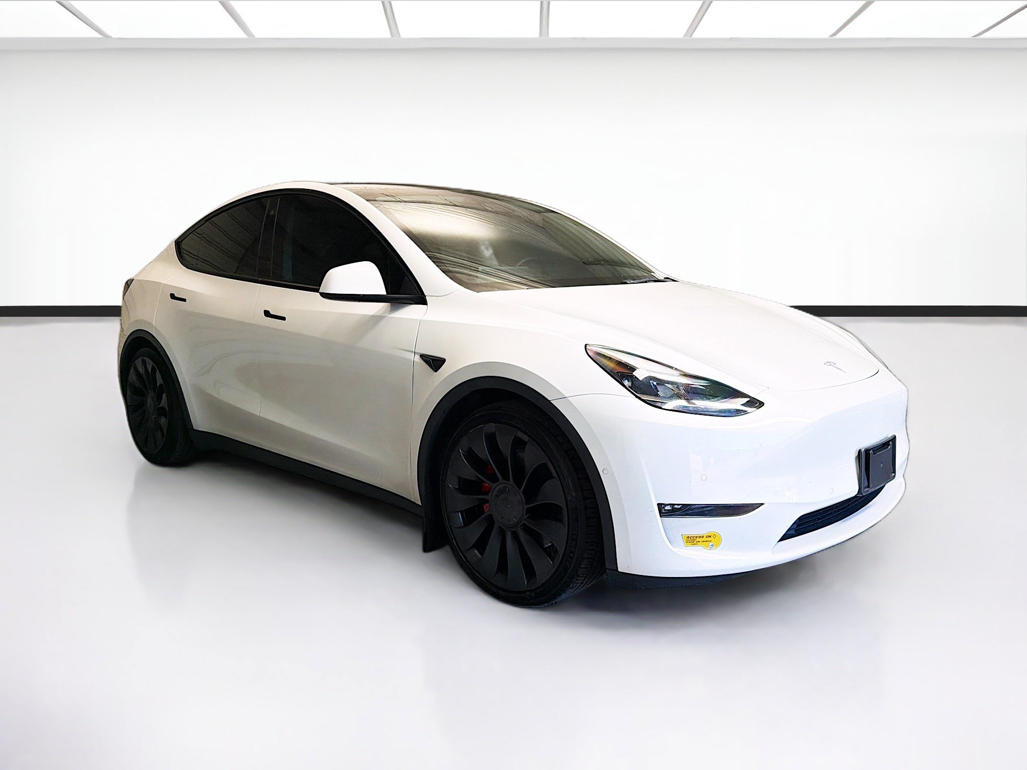 Used 2022 Tesla Model Y Performance AWD/4WD image 3