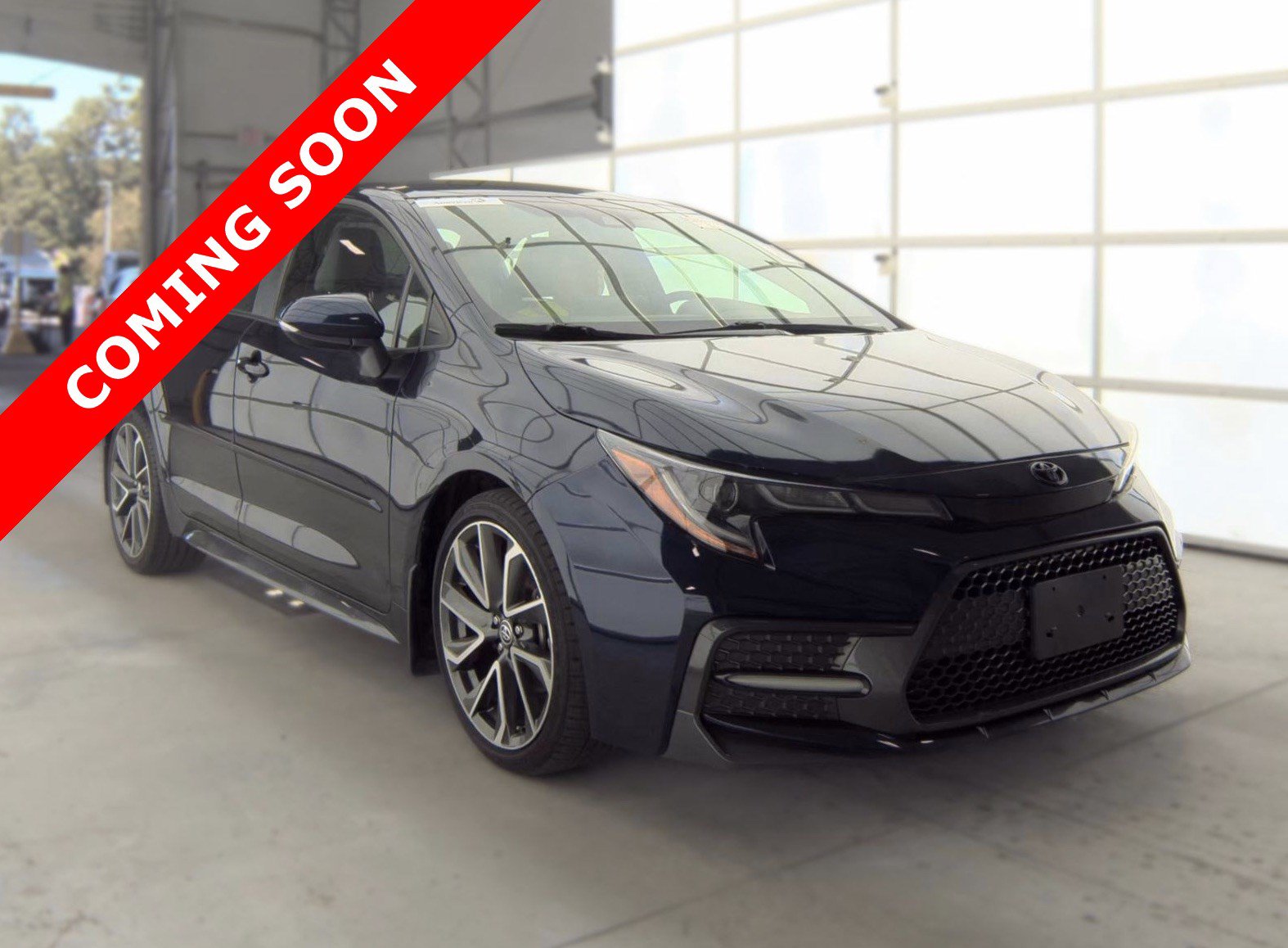 Used 2022 Toyota Corolla SE FWD image 3