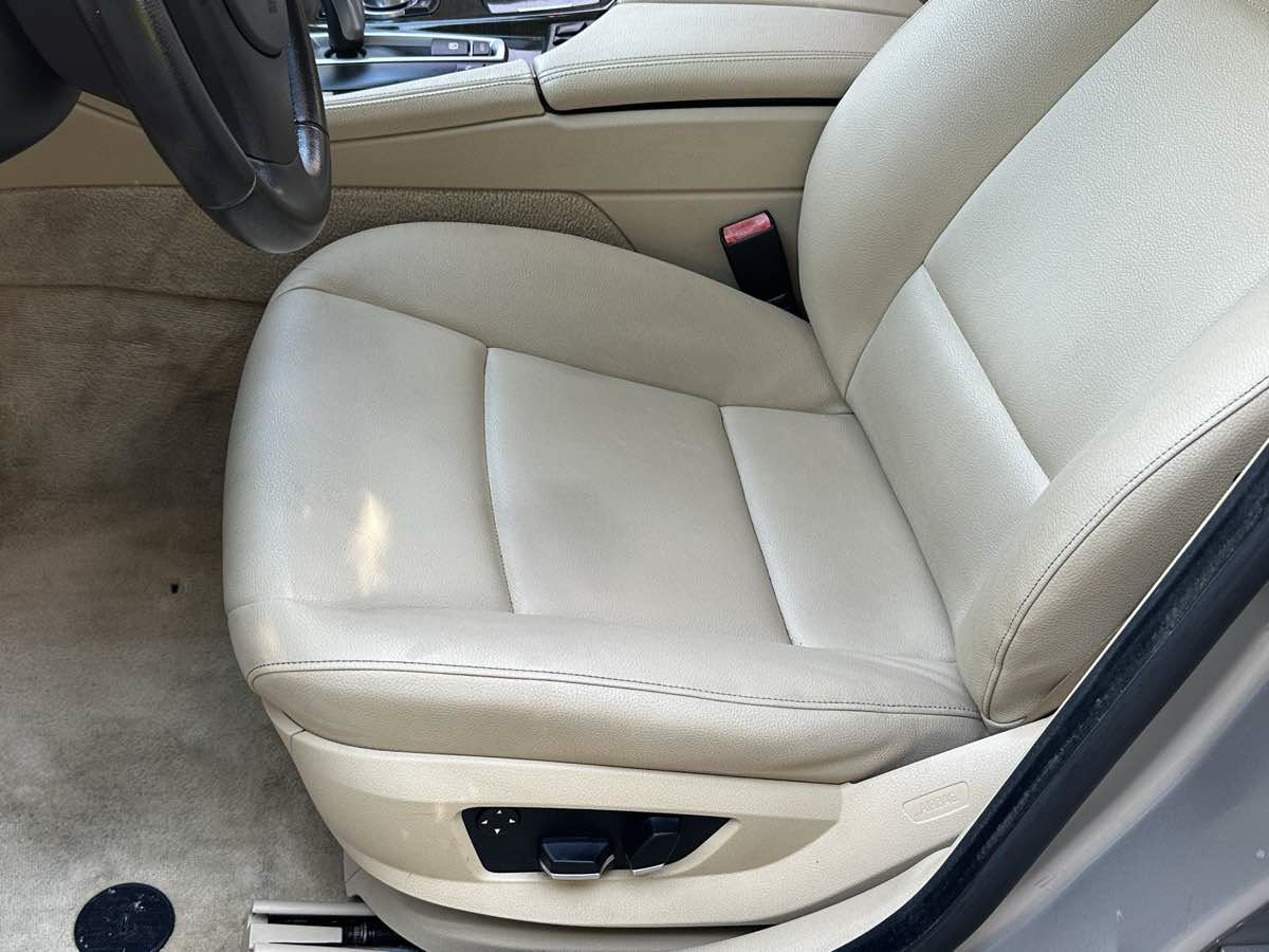 Used 2011 BMW 528i Sedan RWD image 10