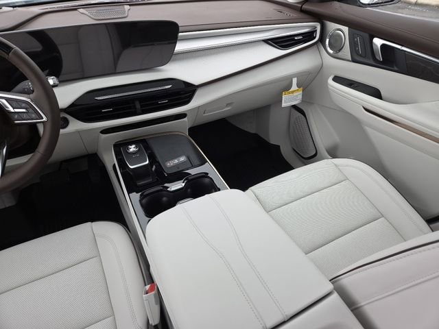 New 2026 Buick Enclave Avenir w/ Super Cruise Package AWD/4WD image 36