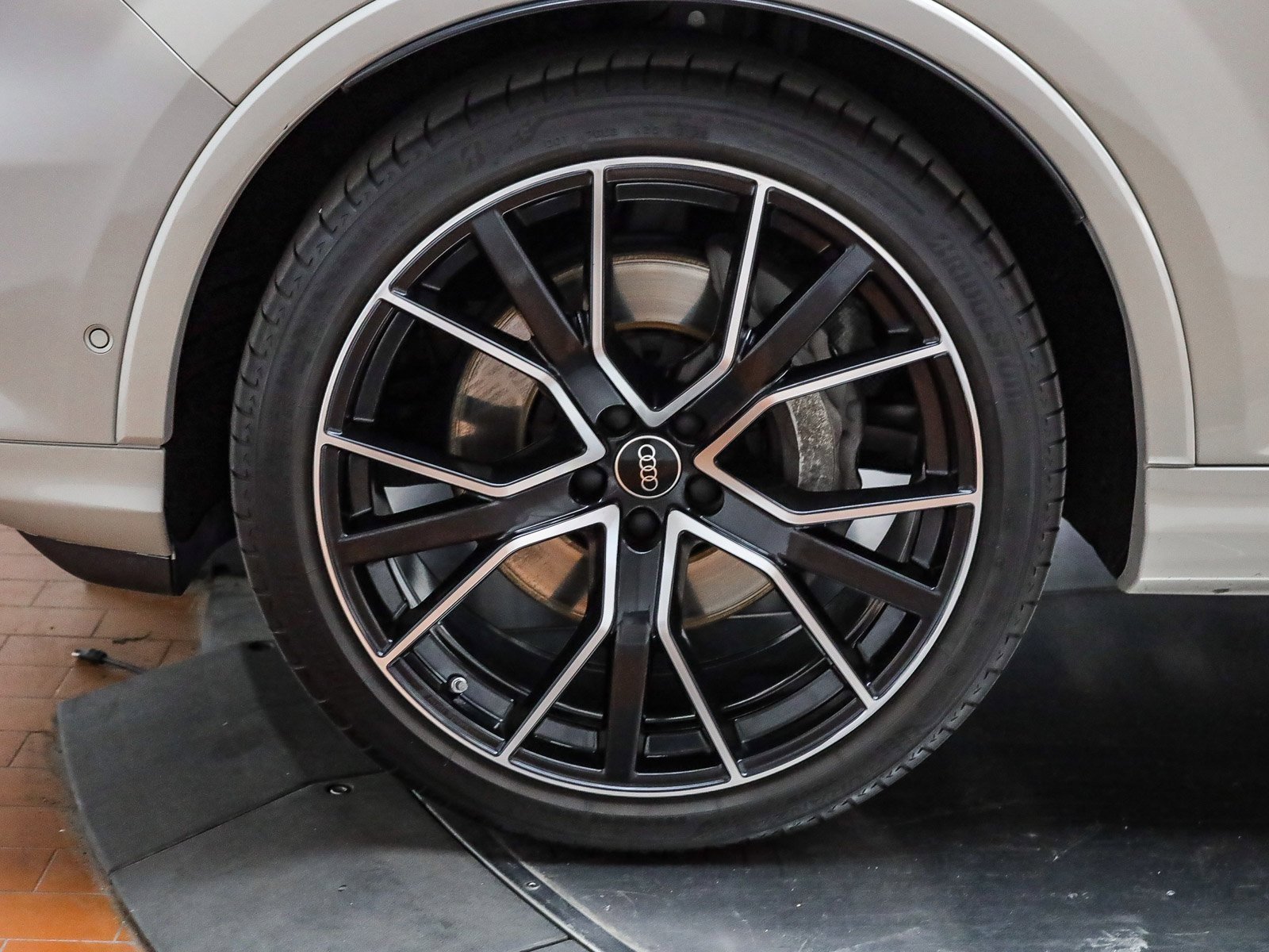 Used 2023 Audi Q7 3.0T Prestige w/ Prestige Package image 12