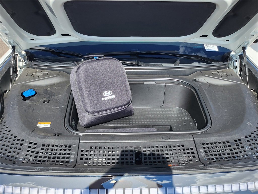 New 2026 Hyundai Ioniq 9 SEL image 9