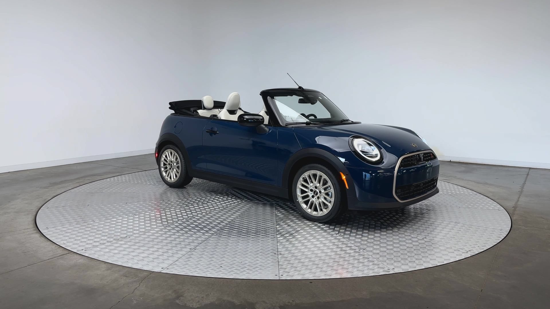 New 2026 MINI Cooper S FWD image 2