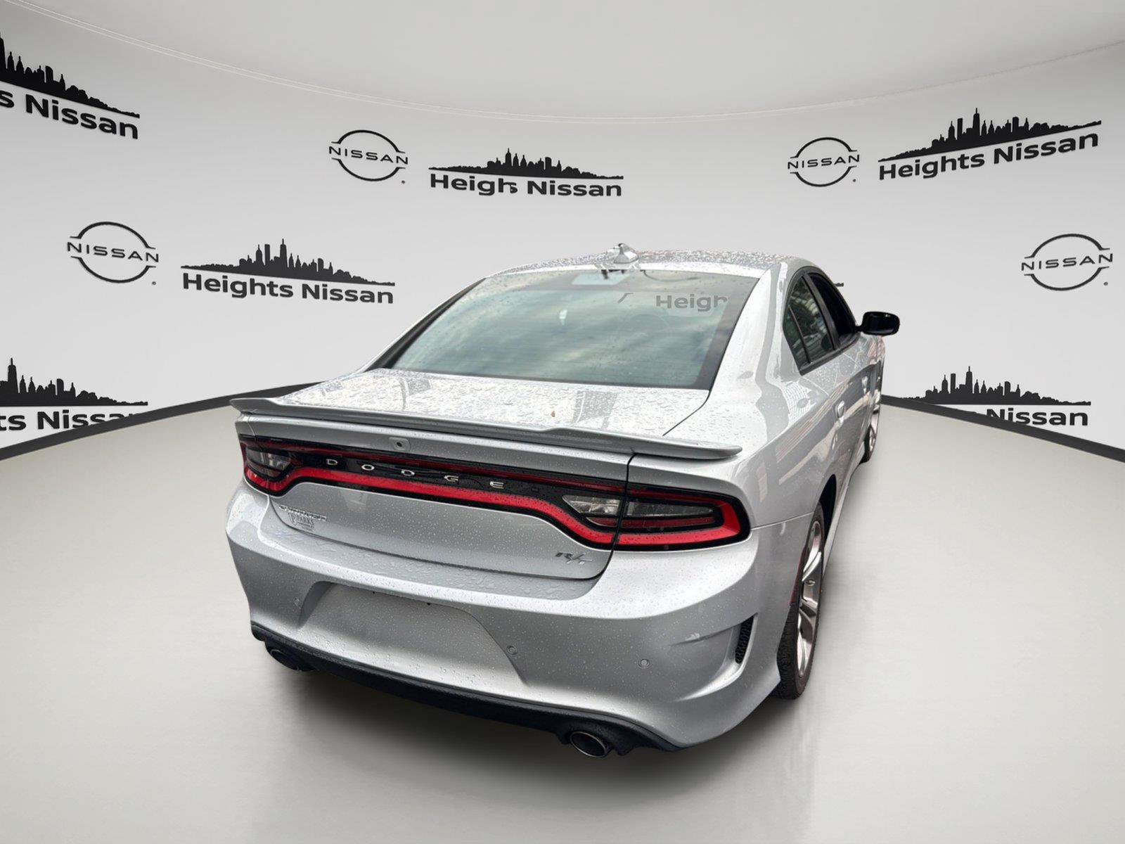 Used 2022 Dodge Charger R/T RWD image 4