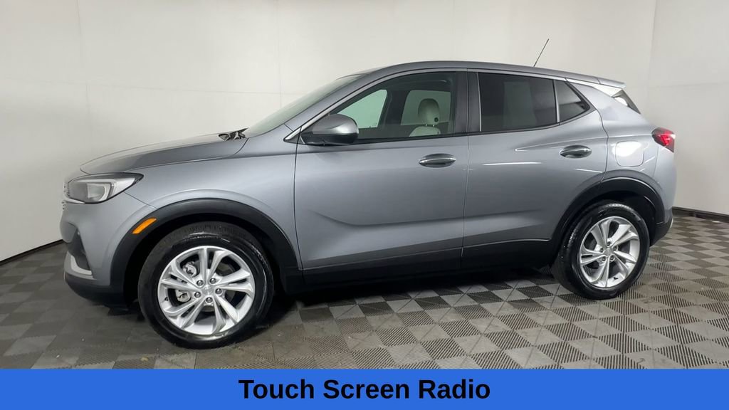 Used 2023 Buick Encore GX Preferred w/ Cold Weather Comfort Package FWD image 9