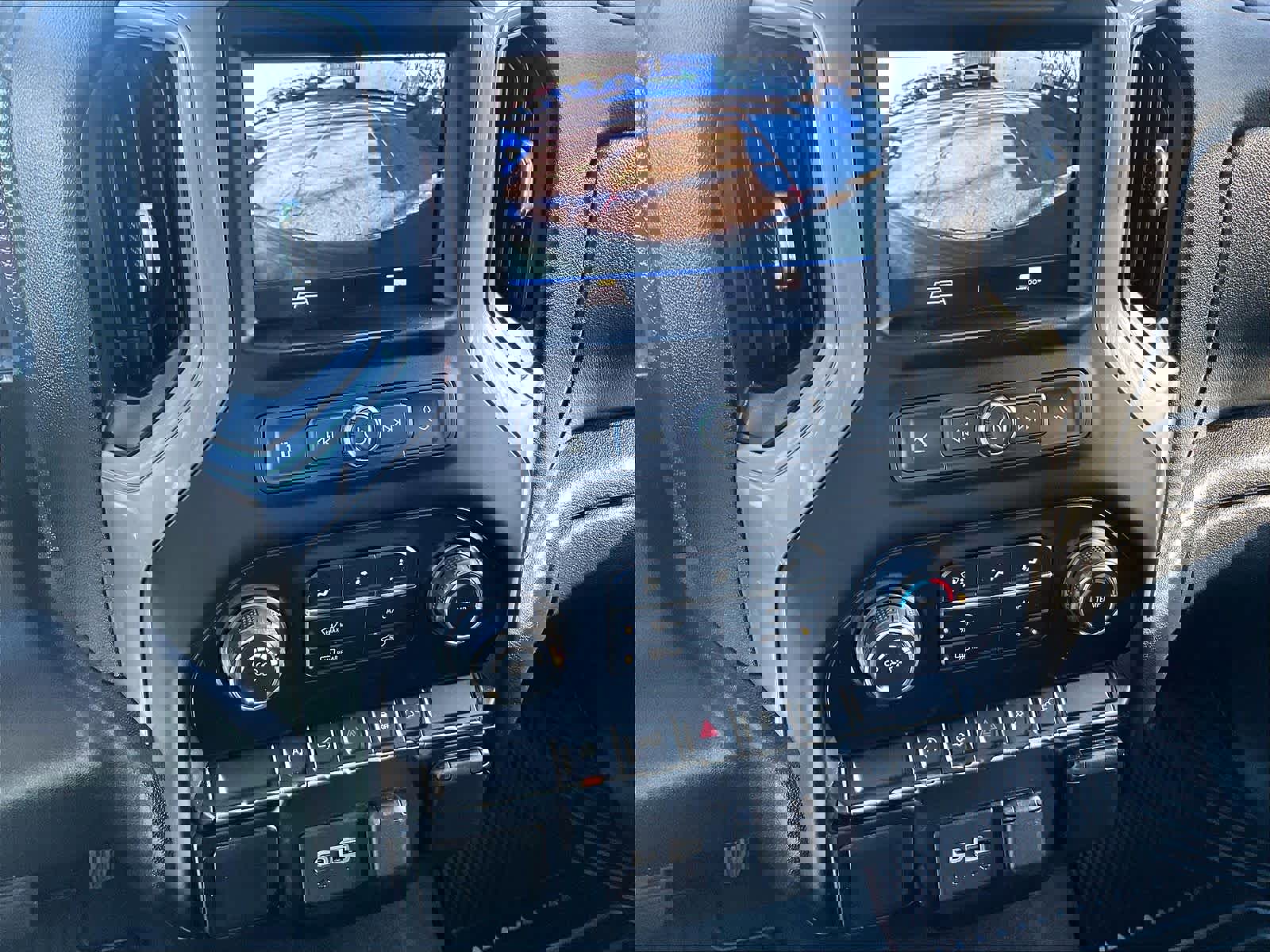 Used 2021 Chevrolet Silverado 1500 Custom image 26