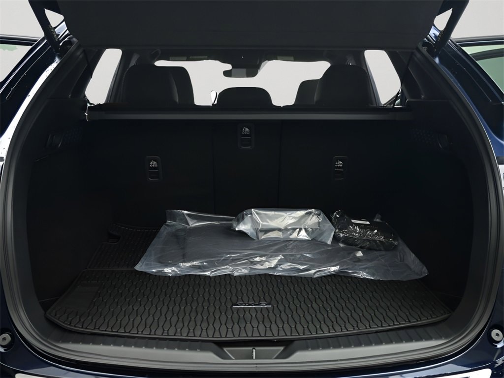 New 2025 MAZDA CX-5 Signature image 11