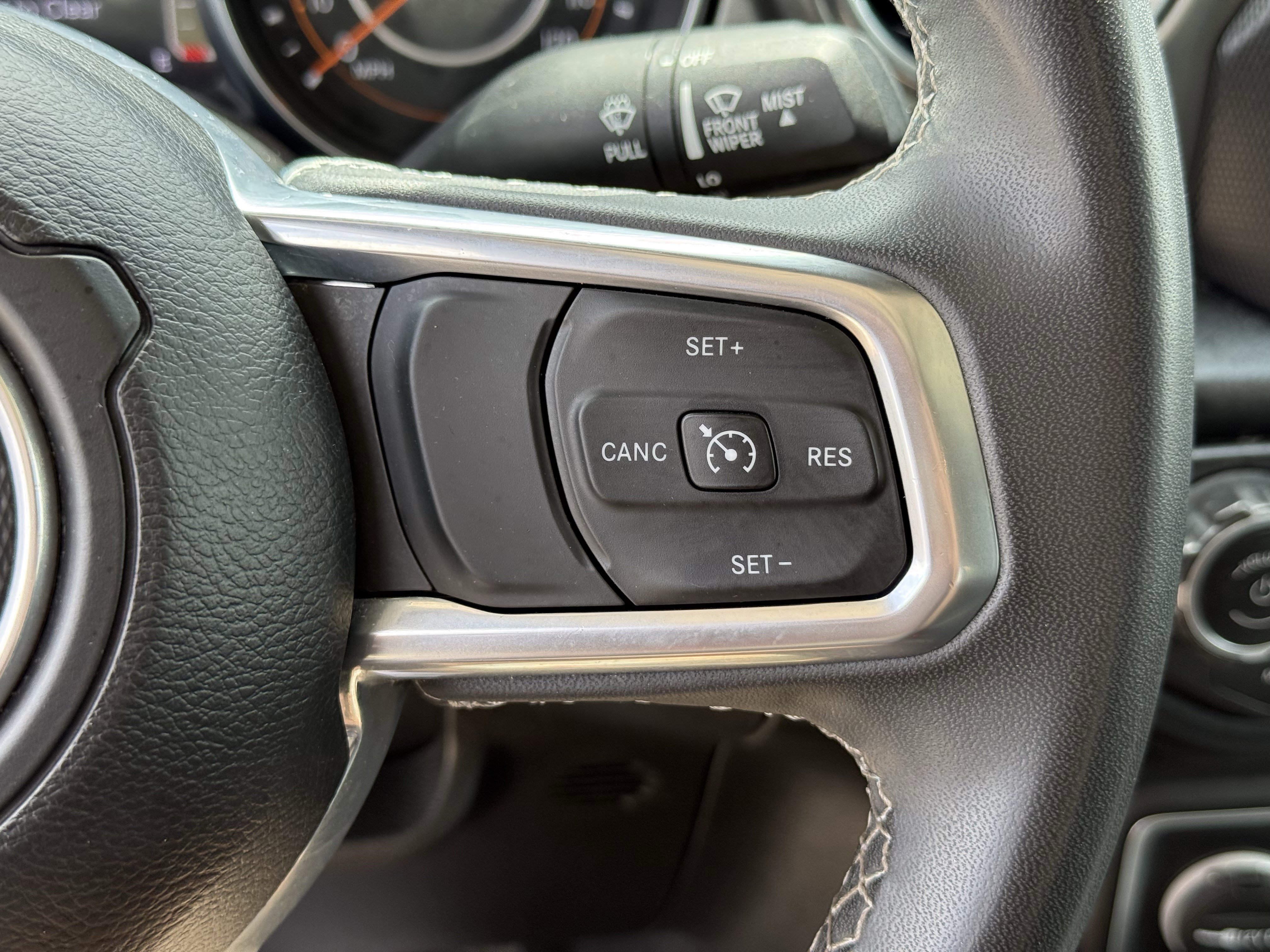 Used 2023 Jeep Gladiator Overland image 17