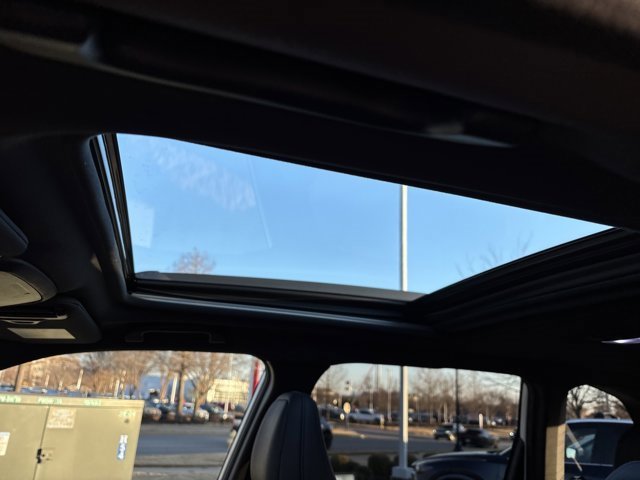 Used 2025 Subaru Forester Limited image 22