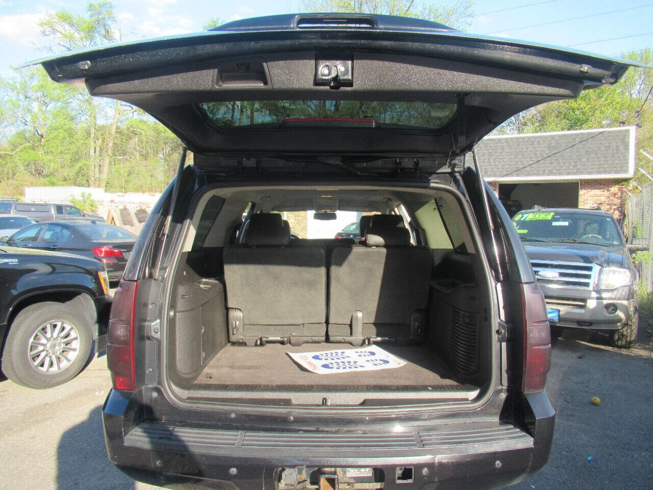 Used 2013 Chevrolet Suburban LS w/ Convenience Package 1 image 10