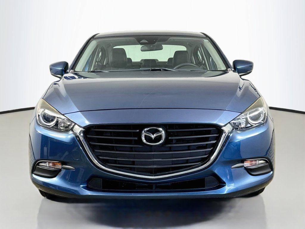 Used 2018 MAZDA MAZDA3 Touring FWD image 2
