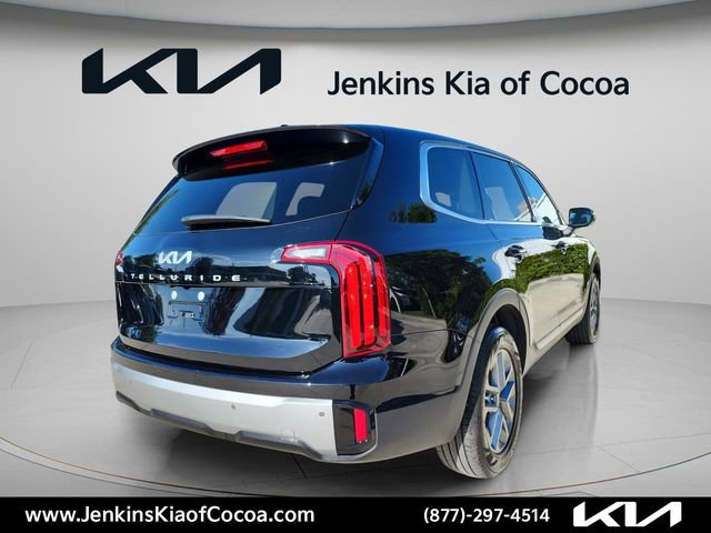 Certified 2024 Kia Telluride LX FWD image 5