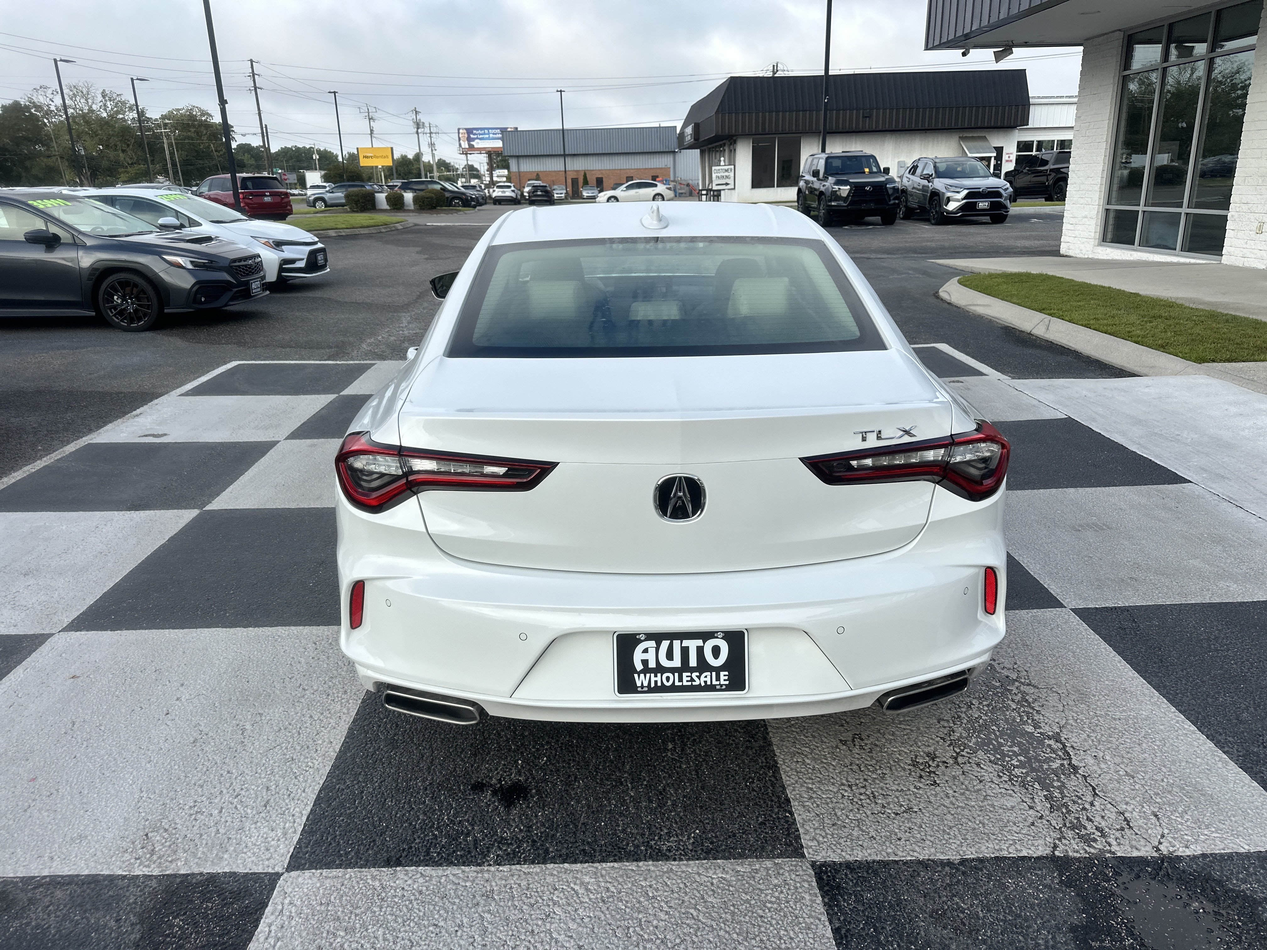 Used 2025 Acura TLX w/ Technology Package FWD image 4