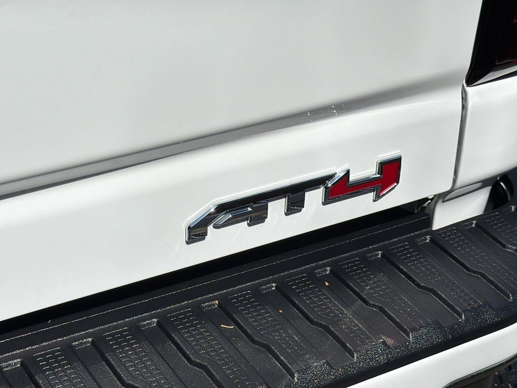 Used 2022 GMC Sierra 2500 AT4 w/ AT4 Premium Plus Package AWD/4WD image 28