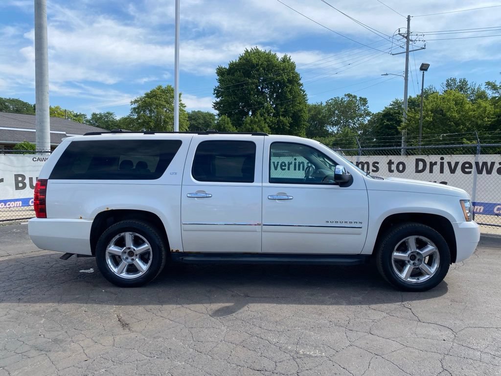 Used 2012 Chevrolet Suburban LTZ AWD/4WD image 2