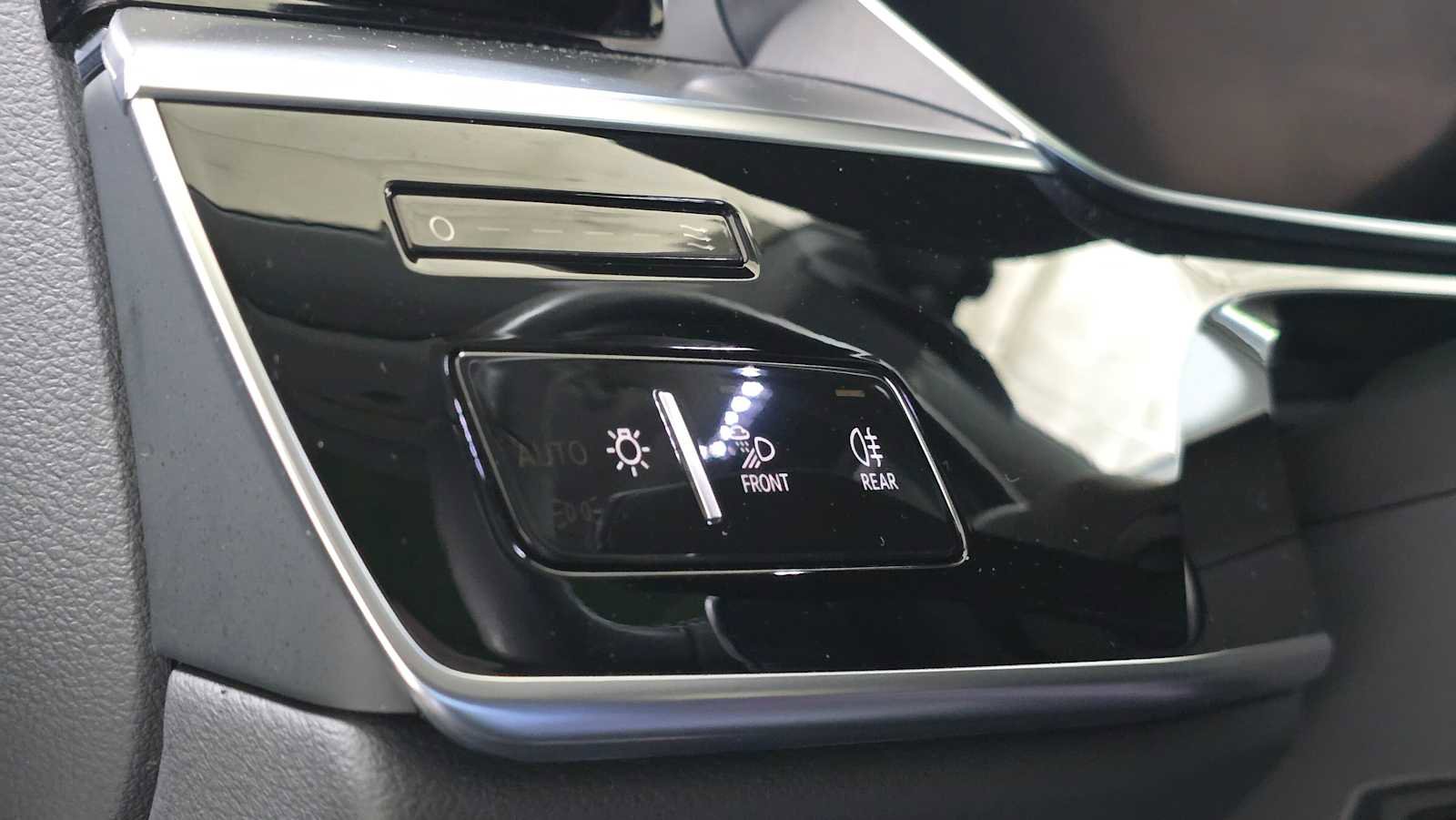 Used 2020 Audi S8 L w/ S8 Executive Package AWD/4WD image 25