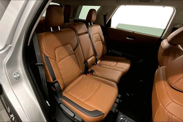 New 2025 Nissan Pathfinder Platinum w/ Lighting Package (N93) image 32