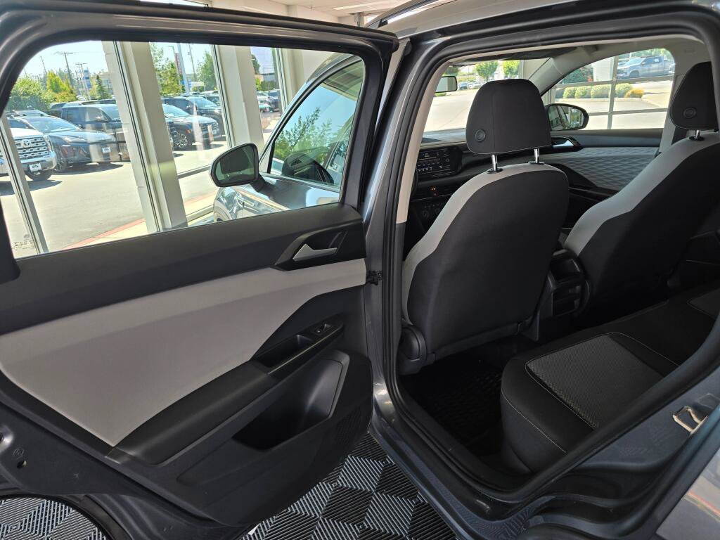 Used 2022 Volkswagen Taos S AWD/4WD image 33
