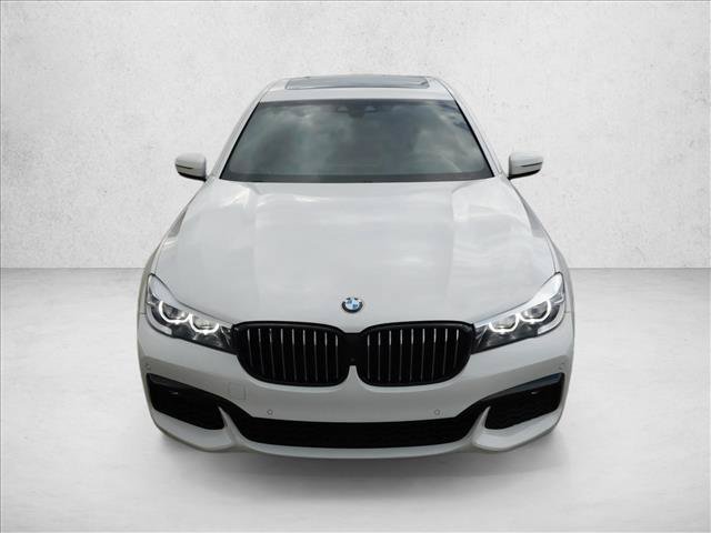 Used 2018 BMW 740i RWD video 3