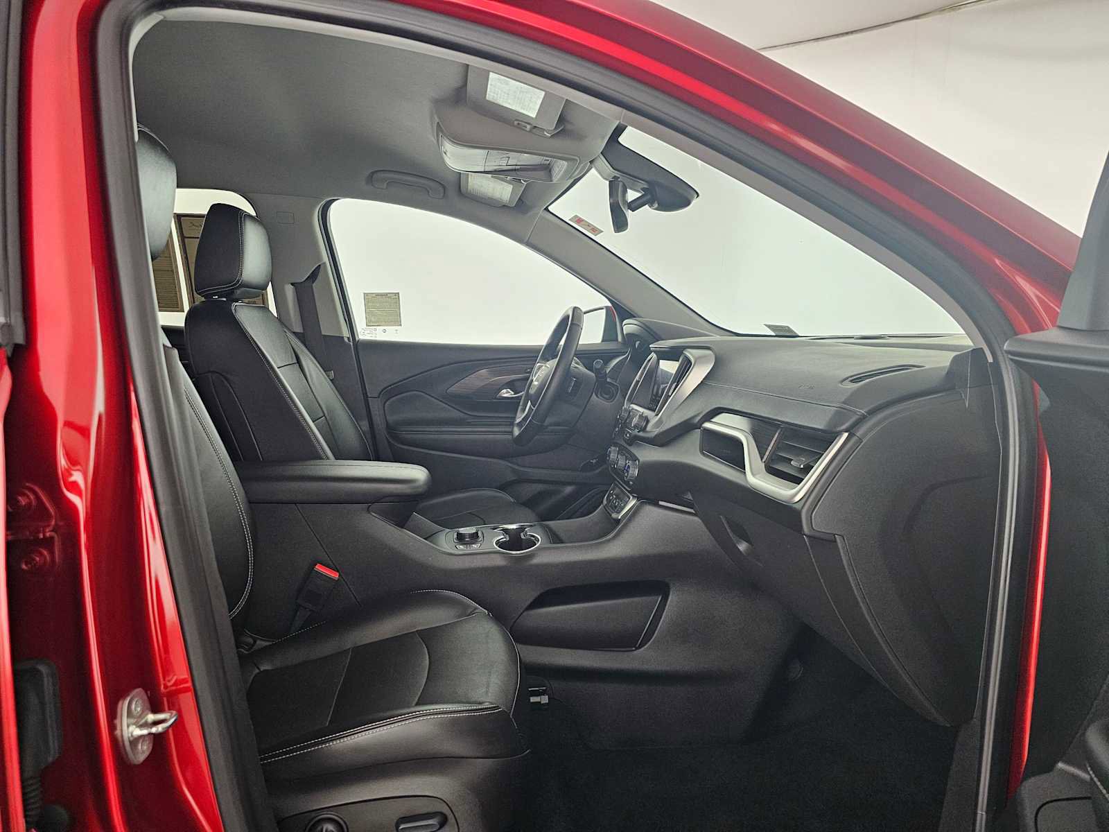 Used 2023 GMC Terrain SLT image 10