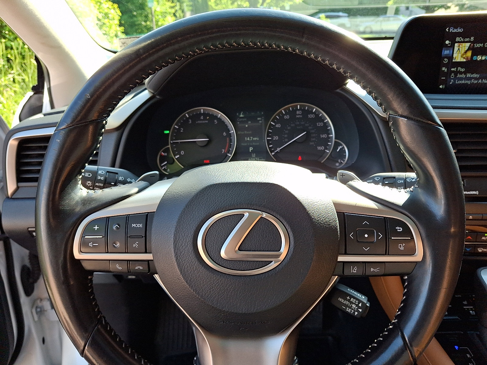 Certified 2022 Lexus RX 350L Premium w/ Premium Package AWD/4WD image 20