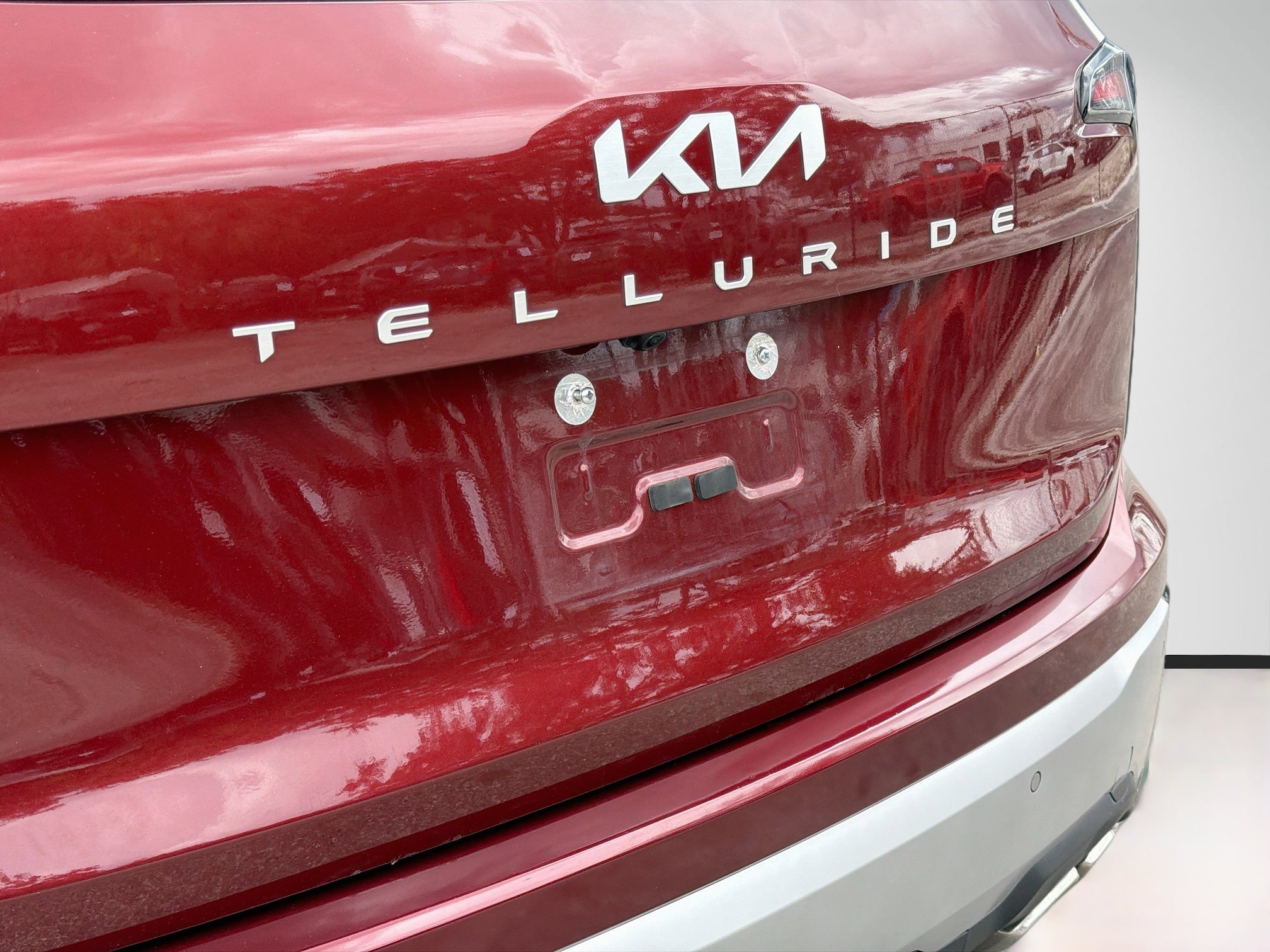 Used 2024 Kia Telluride EX w/ EX Captain's Chair Package FWD image 11