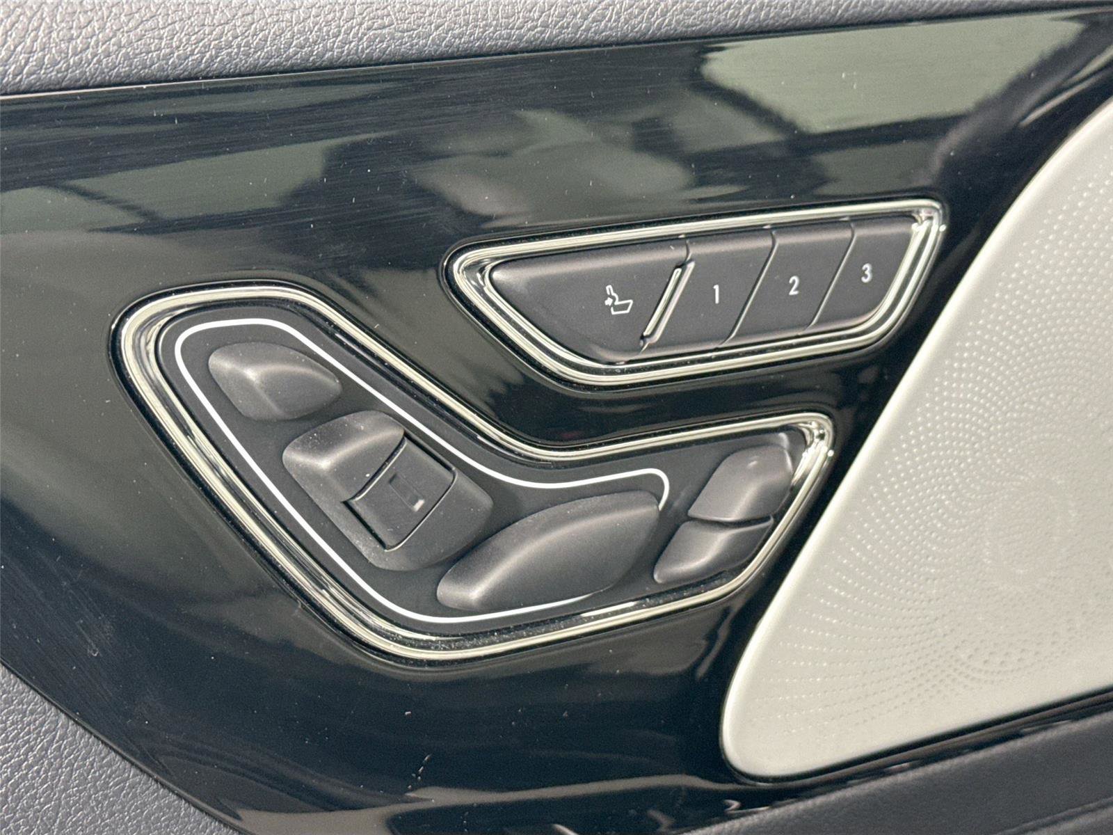 Used 2025 Lincoln Aviator Reserve w/ Equipment Group 201A AWD/4WD image 30