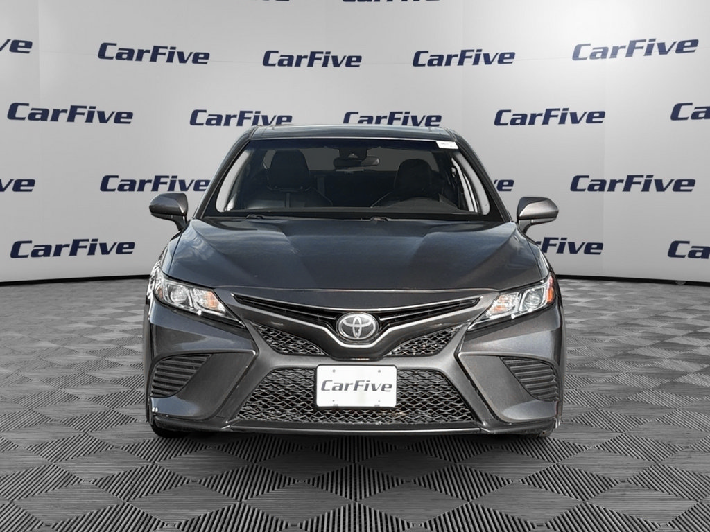 Used 2018 Toyota Camry SE w/ Moonroof Package FWD image 9