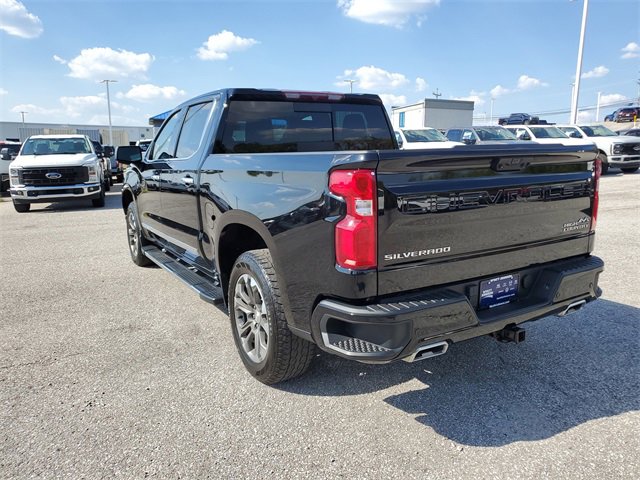 Used 2023 Chevrolet Silverado 1500 High Country w/ Z71 Off-Road Package image 6