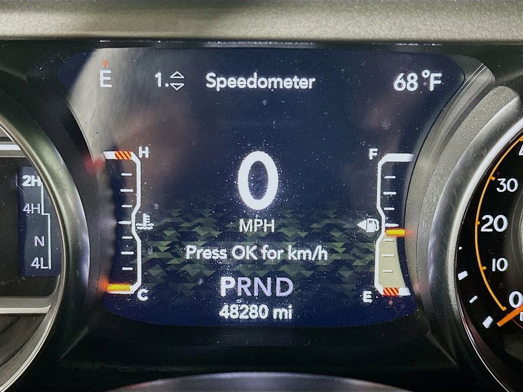 Used 2022 Jeep Wrangler Unlimited Sahara w/ Cold Weather Group image 15