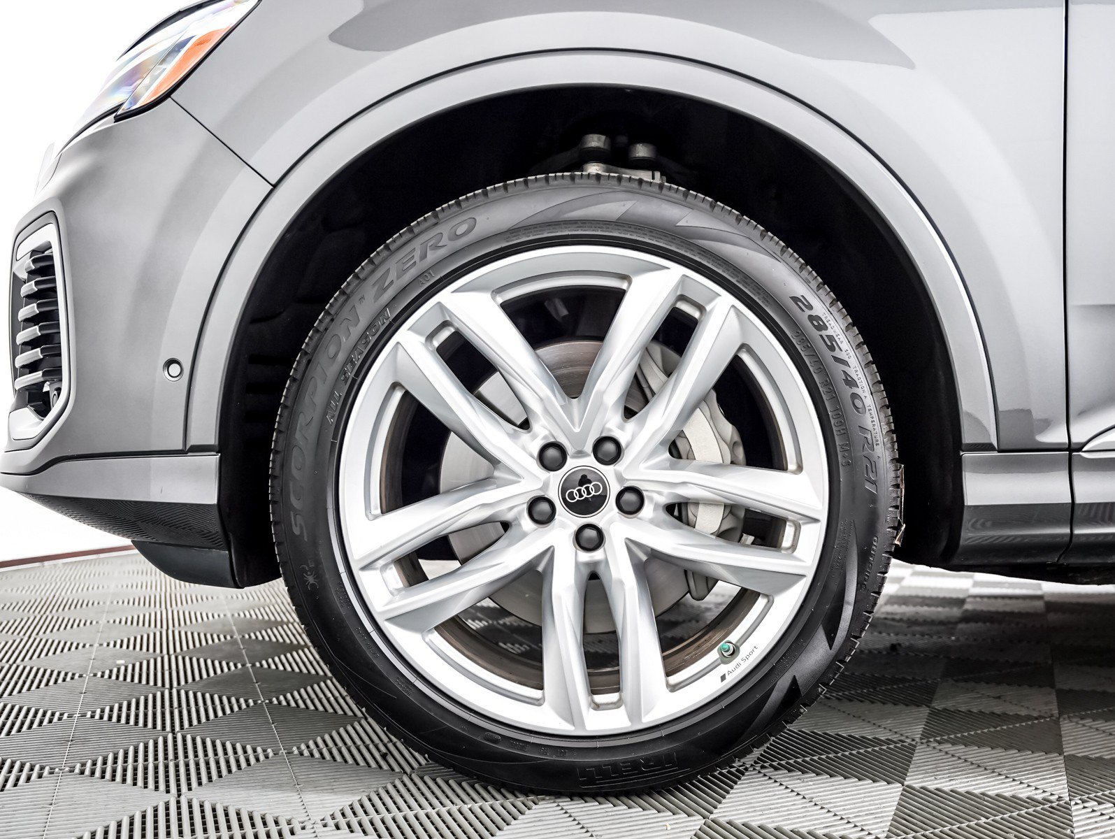Certified 2025 Audi Q7 3.0T Premium Plus w/ Premium Plus Package AWD/4WD image 6