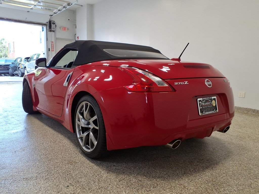 Used 2014 Nissan 370Z Touring Roadster w/ Sport Pkg w/ Sport Package RWD image 6