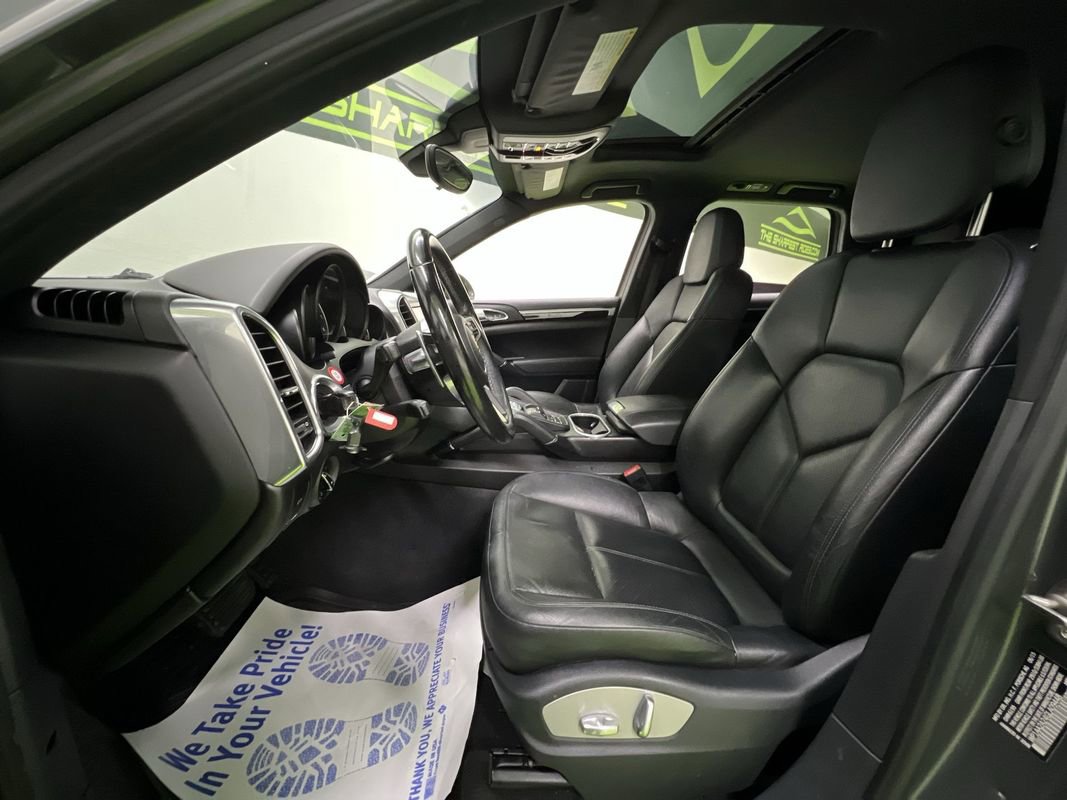 Used 2016 Porsche Cayenne AWD/4WD image 16