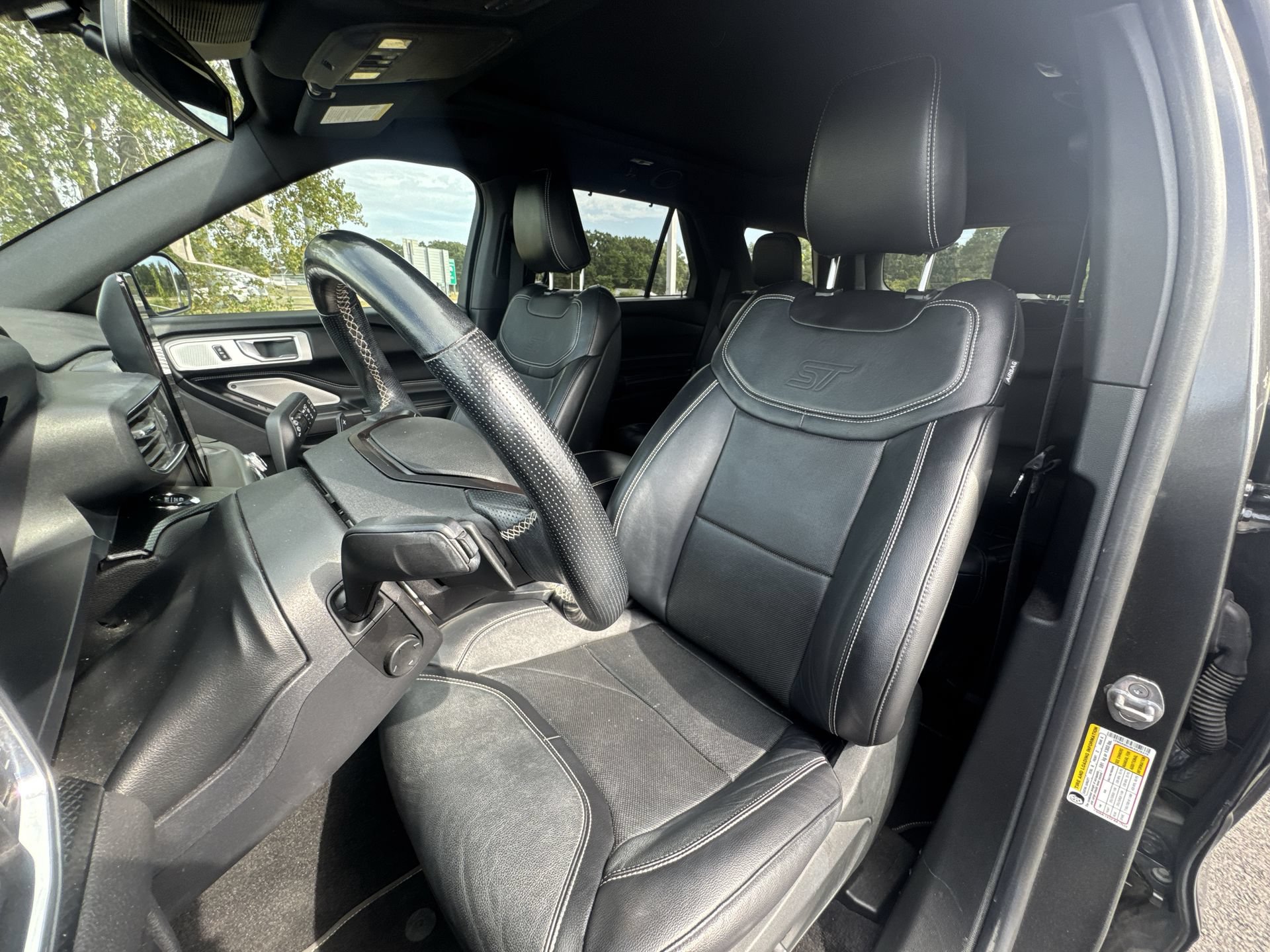 Used 2020 Ford Explorer ST w/ Premium Technology Package AWD/4WD image 11