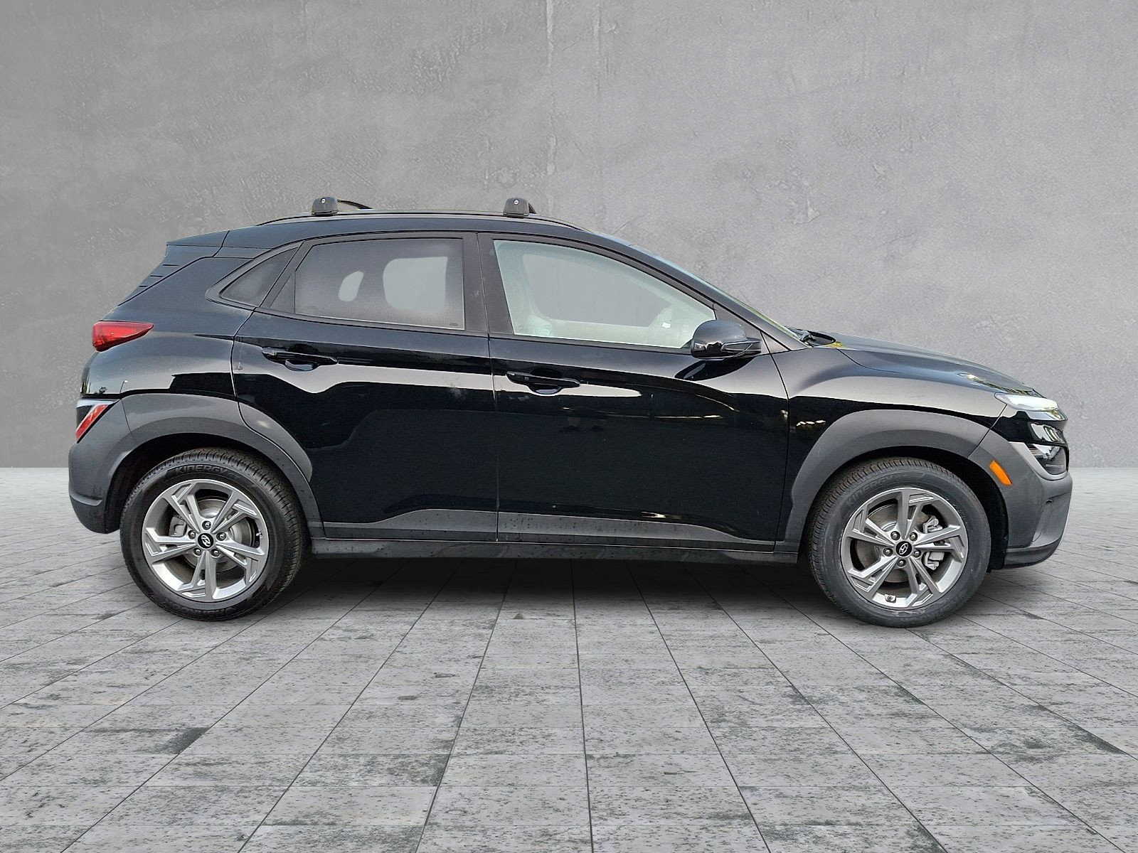 Certified 2023 Hyundai Kona SEL AWD/4WD image 4