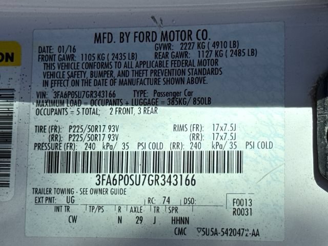Used 2016 Ford Fusion Energi Titanium FWD image 28