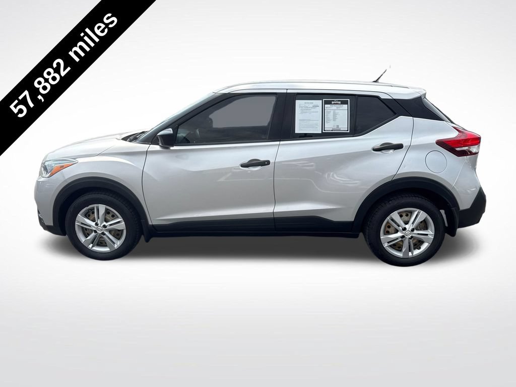Used 2020 Nissan Kicks S FWD image 2