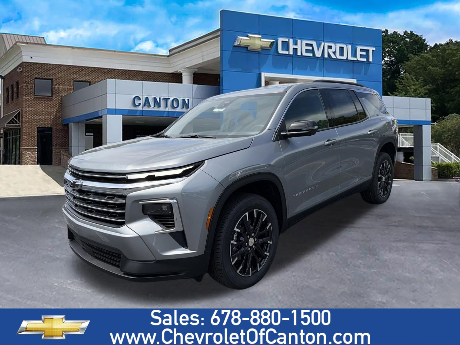 Used 2025 Chevrolet Traverse LT