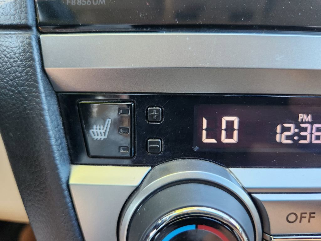 Used 2017 Subaru Outback 2.5i Premium image 15