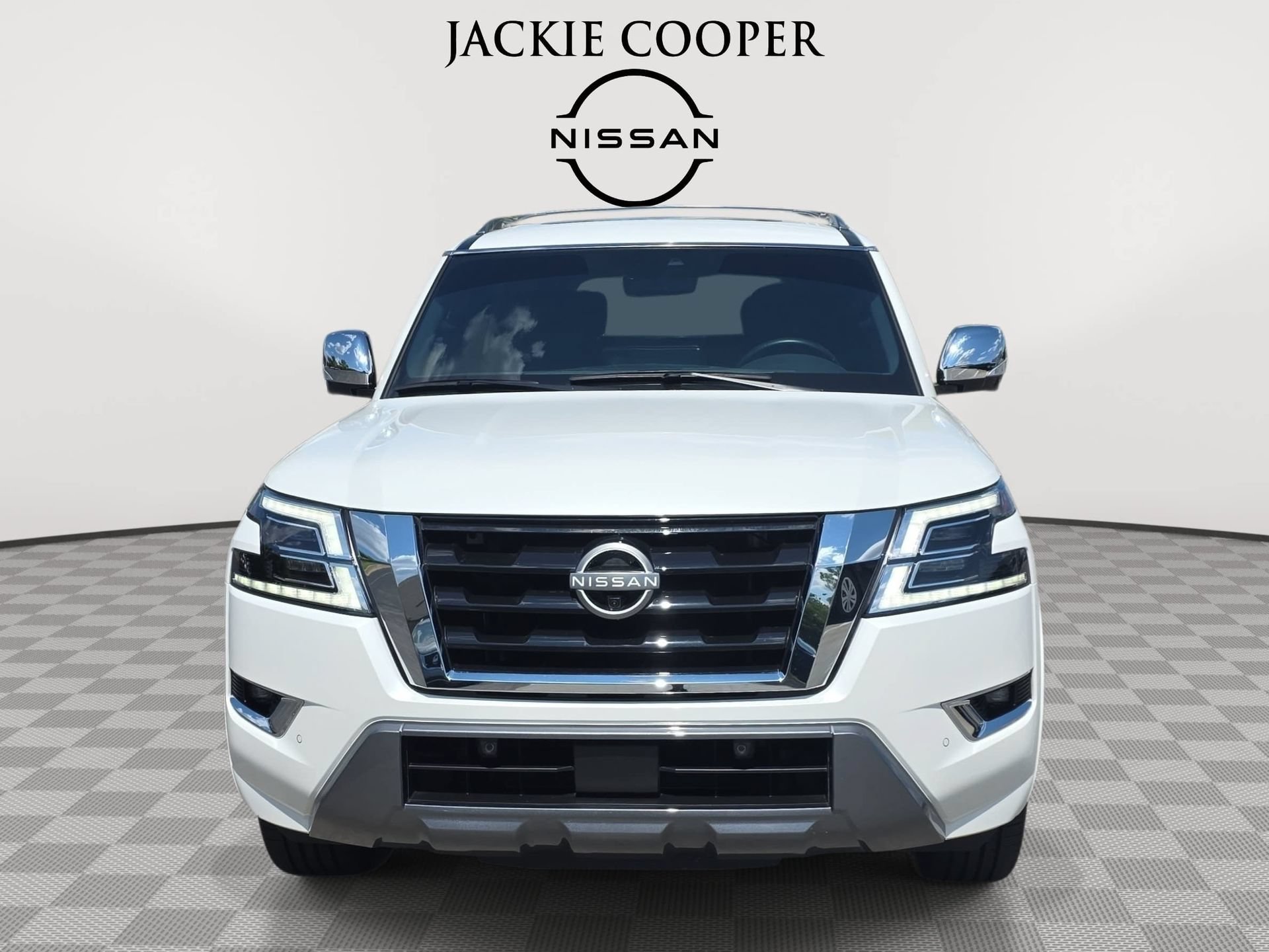 Used 2024 Nissan Armada Platinum w/ Captain's Chairs Package AWD/4WD image 2