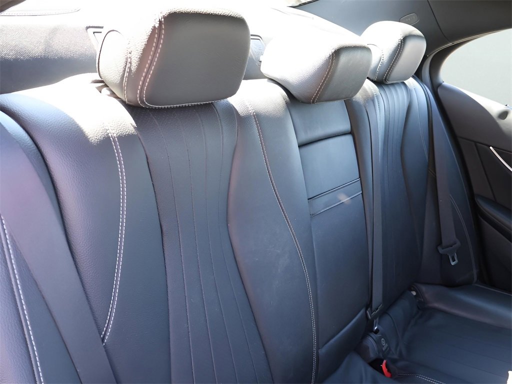 Used 2019 Mercedes-Benz E 300 4MATIC image 14