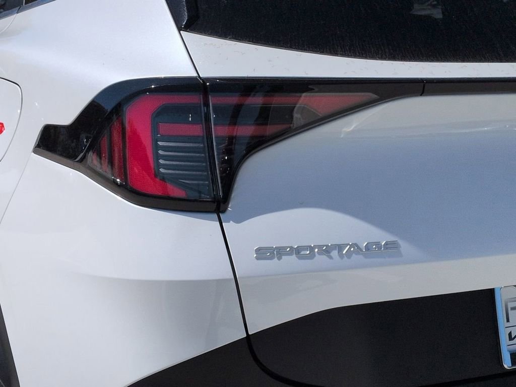 New 2026 Kia Sportage LX image 32