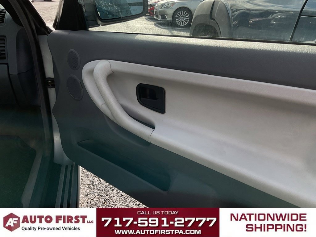 Used 1996 BMW 328i Convertible RWD image 16