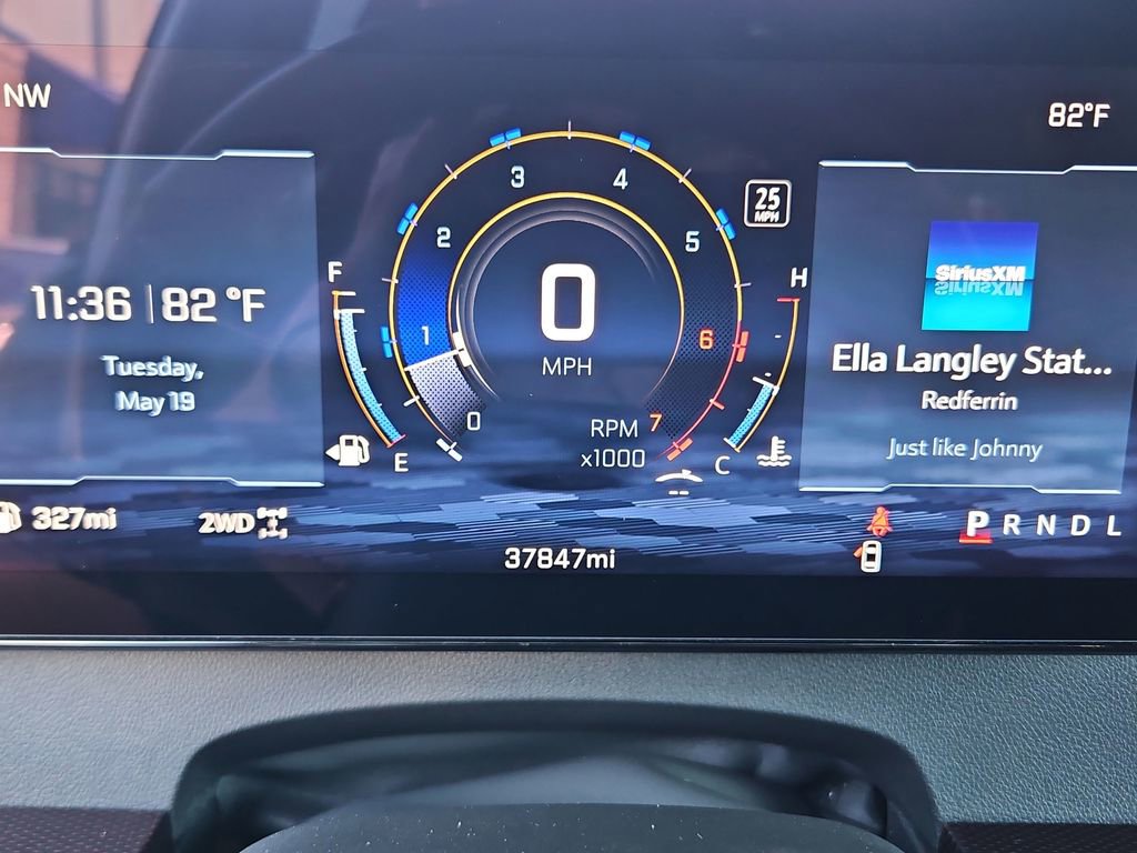 Used 2024 Chevrolet Traverse Z71 AWD/4WD image 14