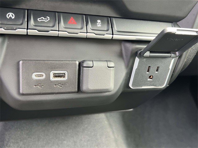 Certified 2022 Chevrolet Silverado 1500 Custom w/ LPO, Dark Essentials Package image 26