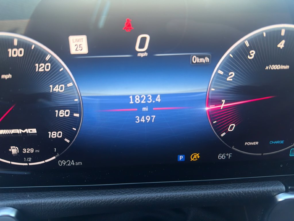 Used 2026 Mercedes-Benz GLB 35 AMG 4MATIC image 16